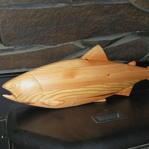 鮭 サケ サーモン Salmon 木彫り 彫刻 Amazon.co.jp: 一光作鮭彫刻壁掛け天然木彫り伝統工芸品サケさけ