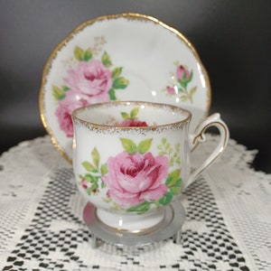 Lovely “Georgian Rose”, NW-GR-31, Teacup and Saucer