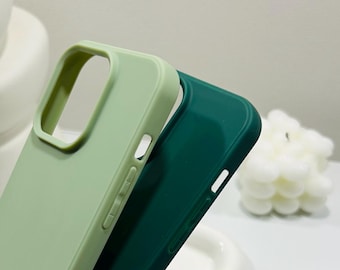 Green Matte iPhone Case: Soft TPU, Slim Design, Silicone