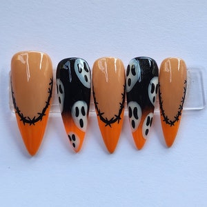 Halloween Nails- Ghost Halloween Nails- Halloween Press on Nails- Glam Halloween Nails- Black Nails- Ghost Nails- Stiletto Nails