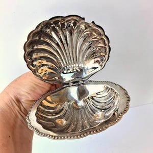Vintage Nickel Plated Shell Butter Dish with Knife, Antique Scallop Shell Caviar Server, Clamshell Trinket Box, Coastal Table Decor, Gift