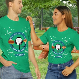 TelAmeriCorp Company Picknickskjorta/Arbetsnarkomaninspirerad T-shirt