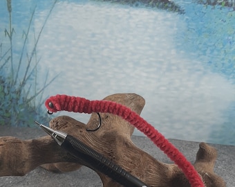 Bass Worm Fly 2