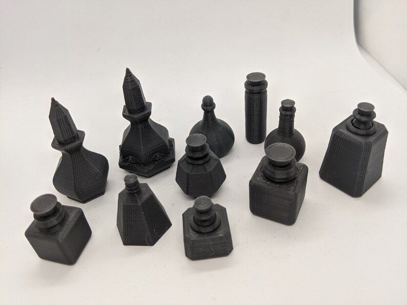 Potion Bottles Set Marker Pathfinder | 28mm 1:56 Model Scale Miniature Figure | DnD | Tabletop Wargames Scenery Terrain Scatter image 2
