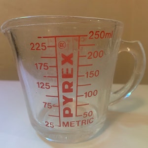 Synergy Trading Pyrex Heat Resistant Glass Container, Measuring Cup,  Measuring Cup, Measuring Cup, Jug, Measuring Cup, Oven, Microwave Safe,  16.9 fl