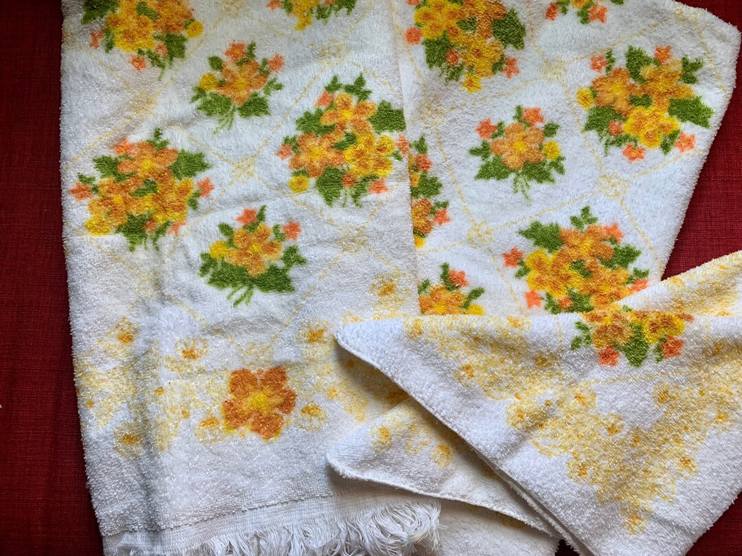 Vintage Flower Towel Yellow Green main image 0