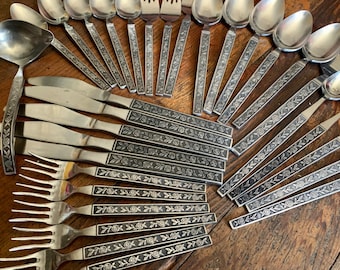 Two Tone Rose Handle 31 Piece Vintage Stainless Flatware Floral Design Handles Mexicali Rose by Elden Stainless Retro Silverware