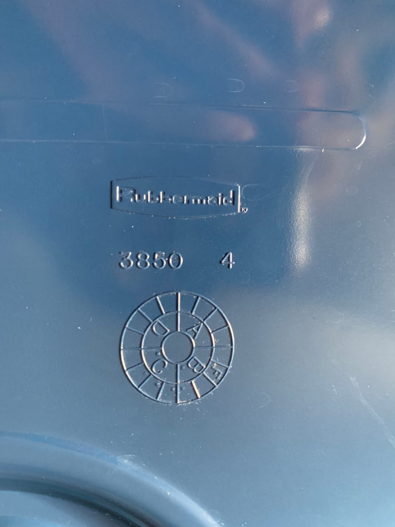 Dark Blue Vintage Rubbermaid TV Tray Divided Tray Dinner Tray Etsy