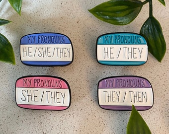 Pronouns - pin badge