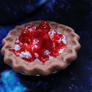 Strawberry Cream Pie Realistic Soy Candle