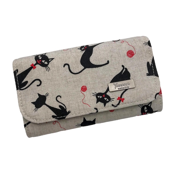 wallet with cats