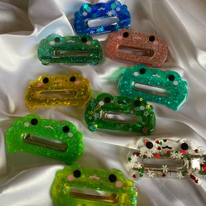 Resin Frog Barrettes