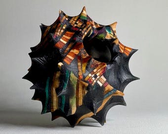 Skateboard Decks in schwarzem Epoxy gegossen ~ Drechselbank gedrechselt & ausgehöhlt ~ Kraftgeschnitzt ~ Skulptur