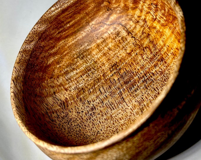 Curly Hawaiian Mango Bowl | Mango Bowl | Exotic Tropical Wood Bowl | Gift Idea | Hawaiian Timber
