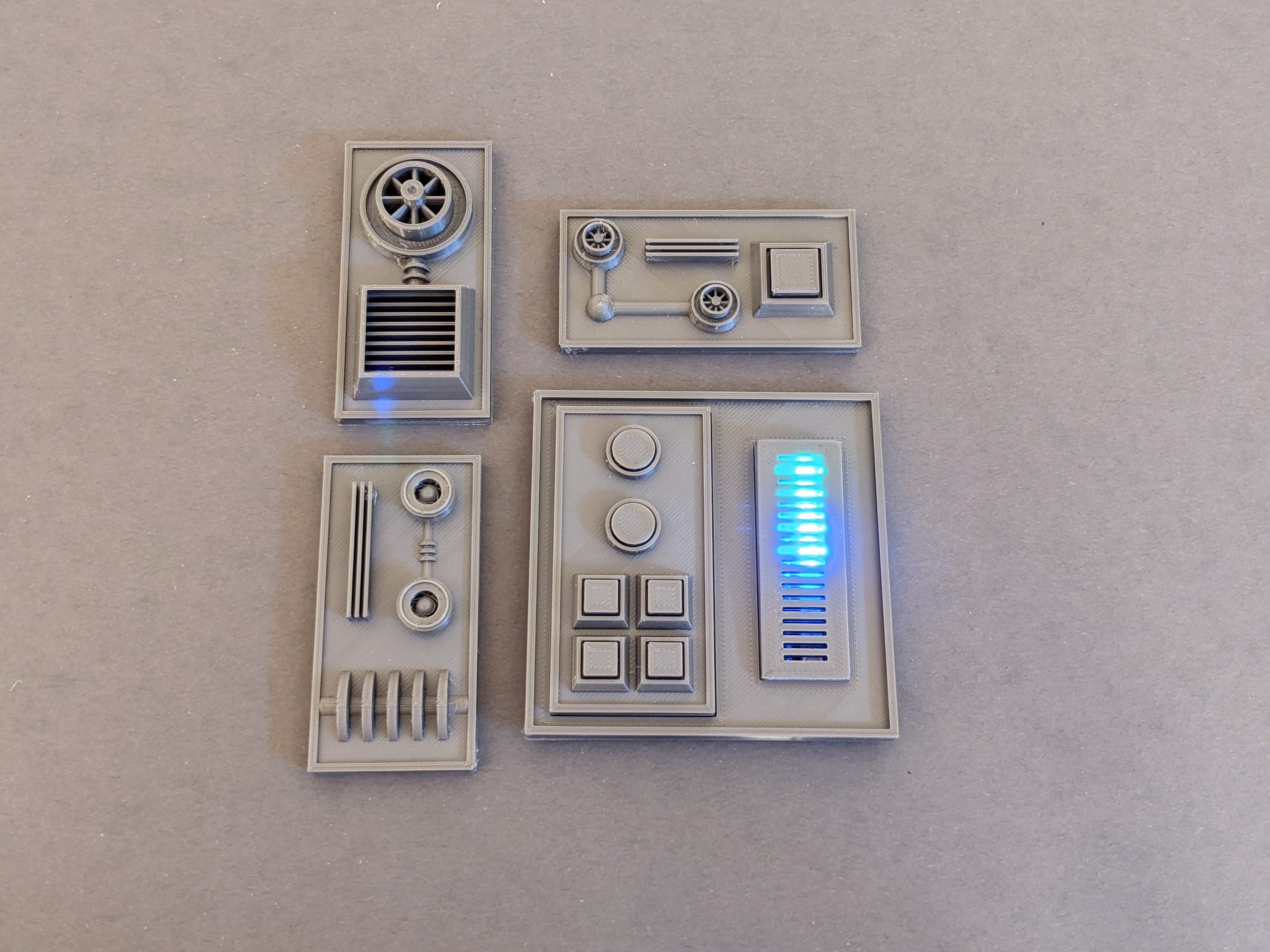 LED Animated Star Wars Greeblie Plate Kit v3 - USB and 9V Powered
