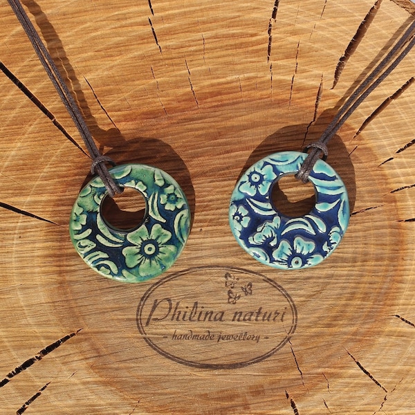 Handgefertigte Keramik-Halskette Blütentraum in smaragdgrün oder türkis