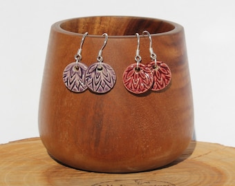Keramik-Ohrringe mit Mandala-Muster in rubinrot oder lila, Silber 925