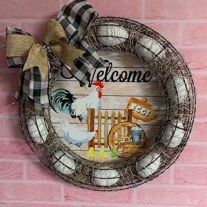 Beautiful round chicken hen rooster WELCOME EGG WREATH - super adorable - farmhouse - chicken wire - 14-15&quot; door hanger wall decor