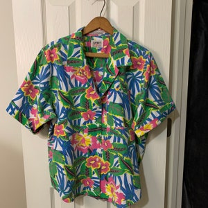 Vintage Womens Floral Hawaiian Shirt