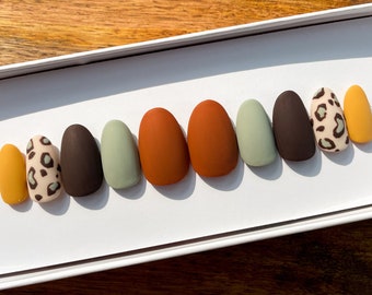 Palette de couleurs d'automne, imprimé léopard (mat) à presser sur les ongles