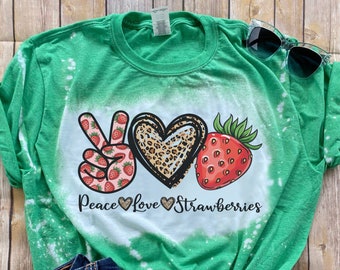 Peace Love Strawberries/ Graphic Tee