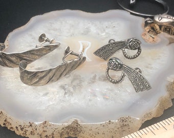 Lot 2 antique sterling silver screw-back earrings unique Art Deco Swirl shooting star rose Marcasites rainbow 925
