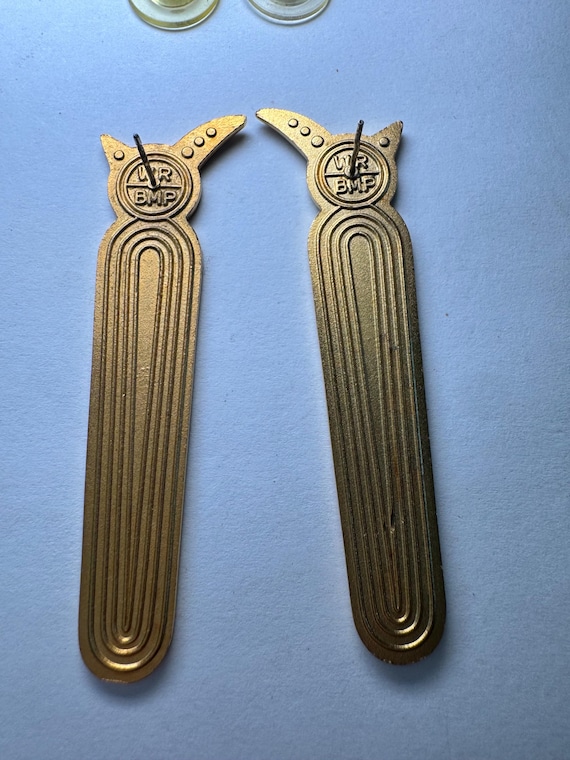 Vintage Wendy Renshaw British Museum Red Enamel Owl Earrings – WR BMP Signed View 5