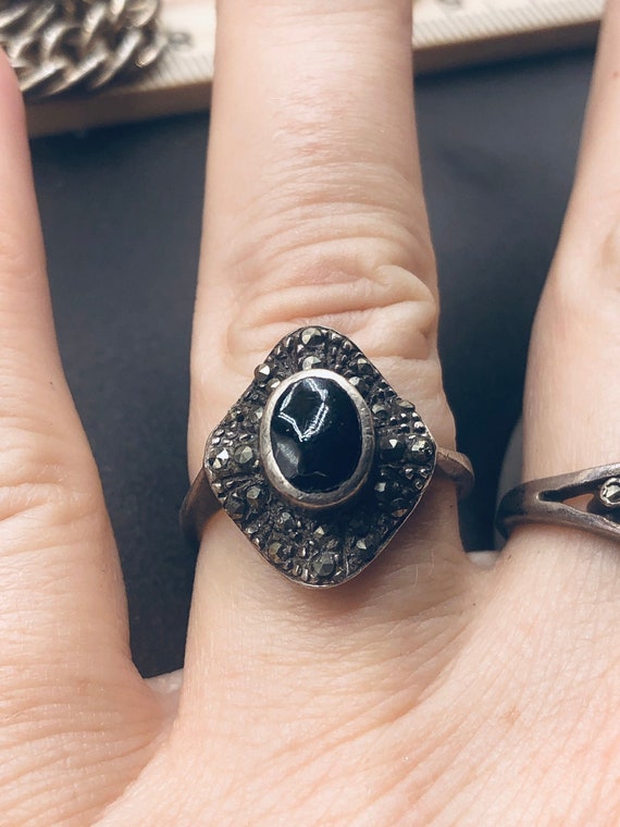 Black Onyx Ring with Marcasite Vintage Antique Sterling Silver Black Onyx Ring with Marcasite Vintage Antique Sterling Silver