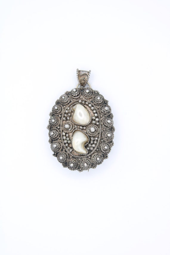 Beautiful Vintage Brooch / Pendant for Necklace -… - image 1