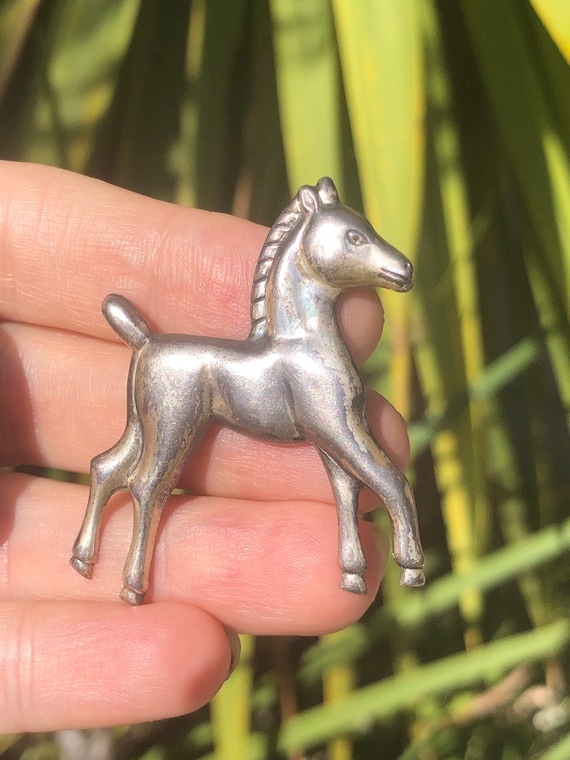 Vintage antique horse Roche sterling silver pony e