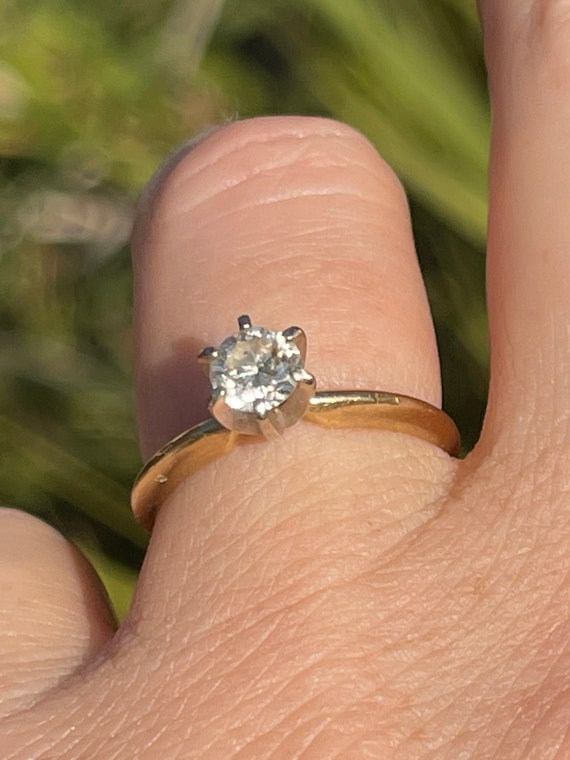 Gorgeous Vintage genuine diamond solitaire ring .… - image 7