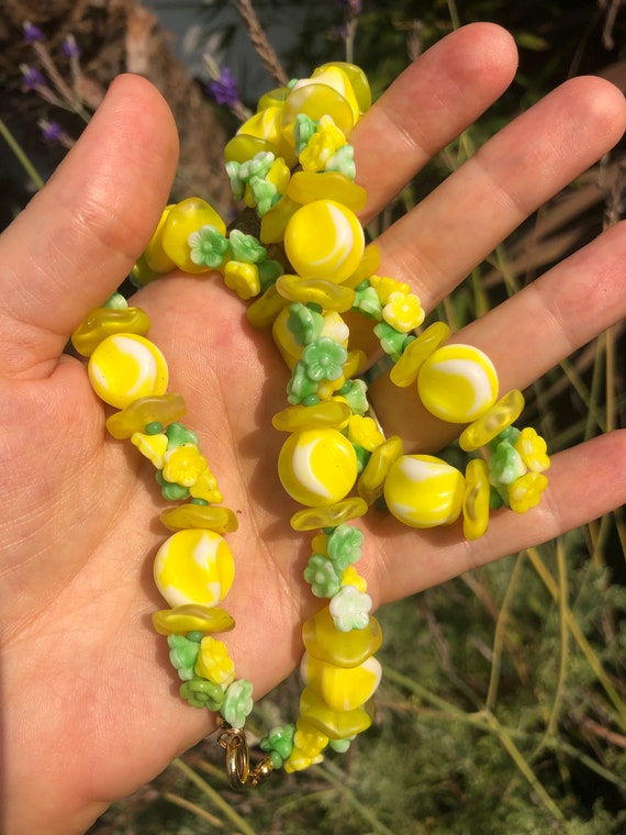 Gorgeous vintage antique bright yellow & green gl… - image 4