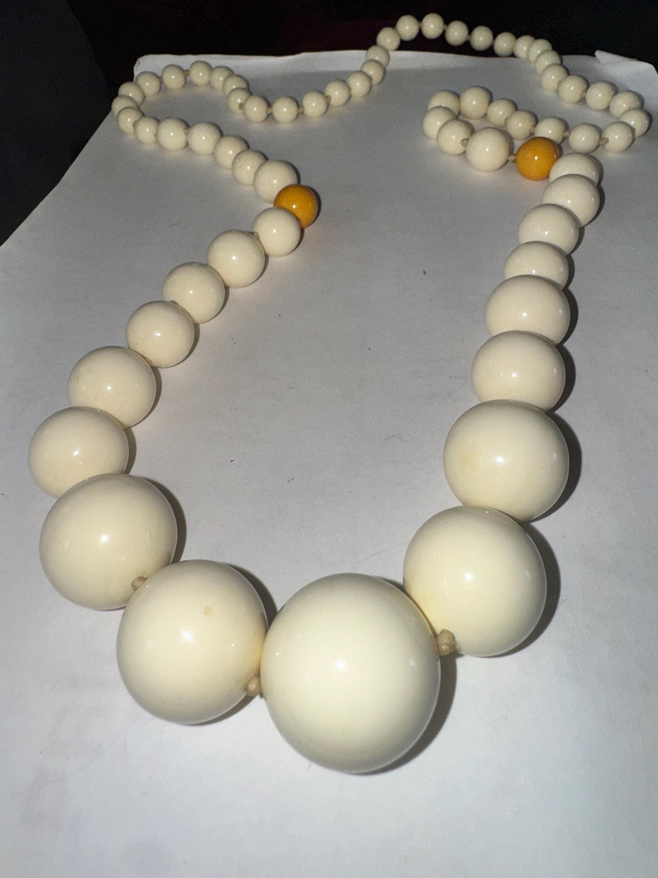 Collier De Perles En Galalithe Vintage - Style Rétro - Très Bon État