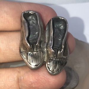 Vintage mid century modern moccasin shoes brooch pin sterling silver Nichols rare!! Southwestern style