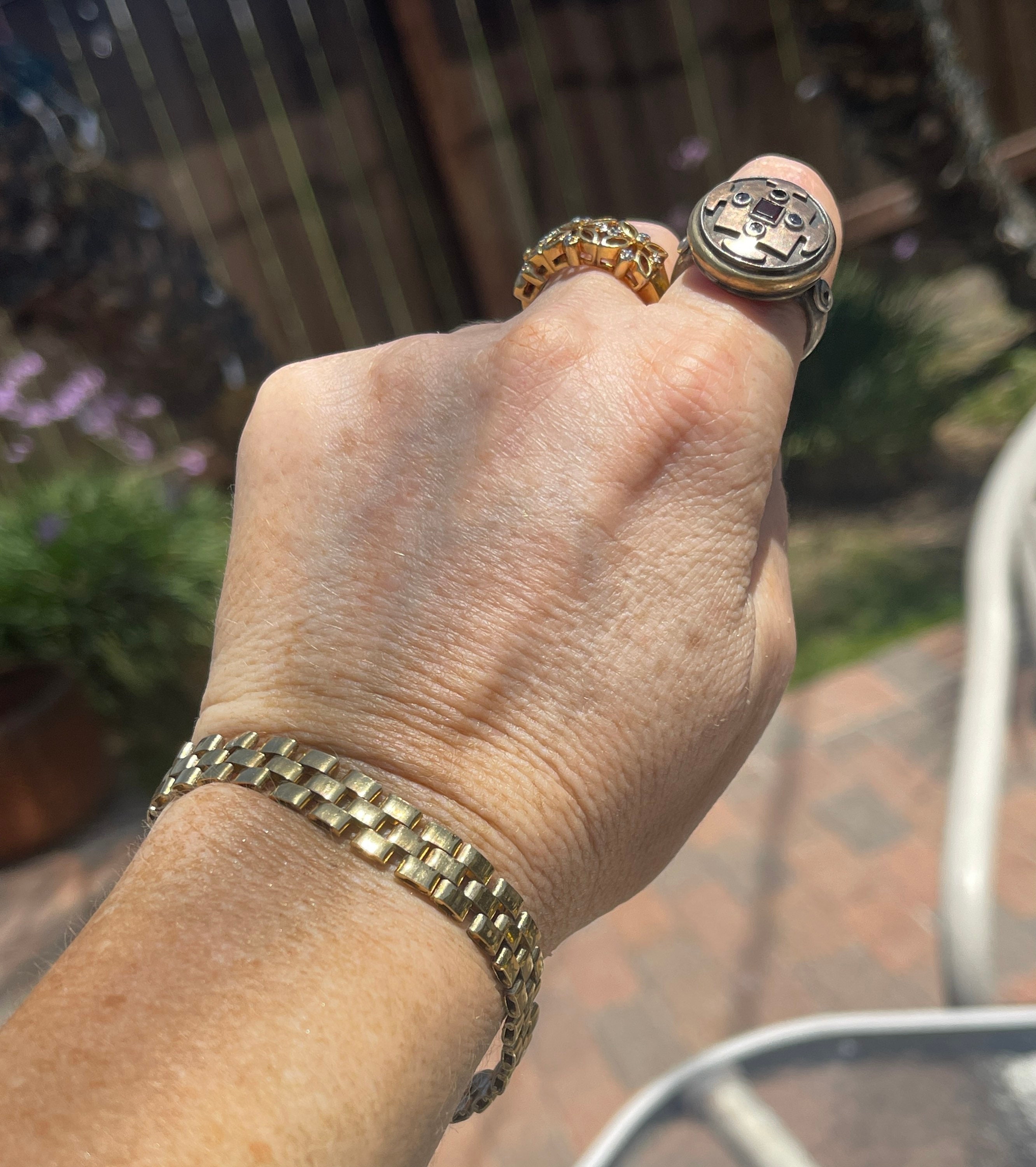ビンテージクラシック【leah alexandra】PANTHER BOLD BRACELET The Panther Bold bracelet is back in stock! Remincient of a
