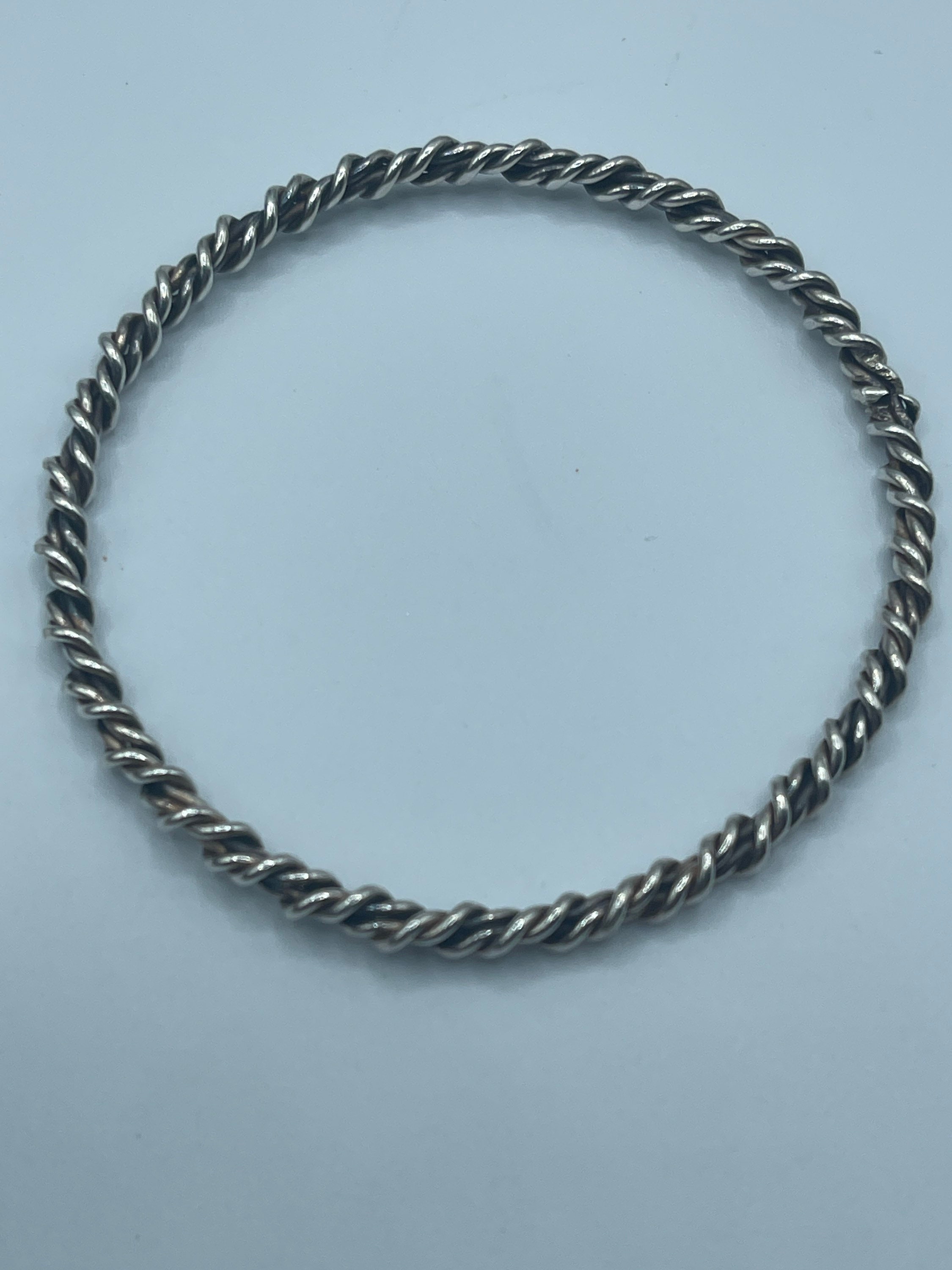 ヴィンテージ！ Sterling Silver Twisted バングル Vintage Twisted Braided Design Bangle Bracelet Sterling