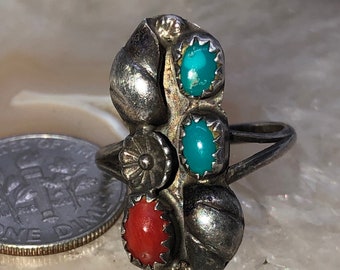 Grande Broche Vintage Navajo En Métal Mixte Avec Corail Rouge - Cabochon Serti Clos