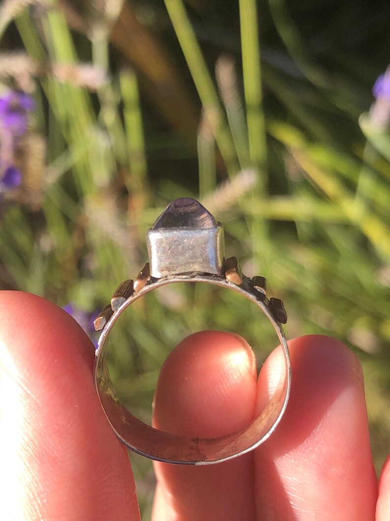 Vintage amethyst sterling silver copper ring abstract modernist pyramid gemstone unusual size 8
