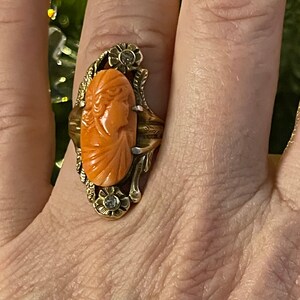 Anillo antiguo victoriano con camafeo de coral tallado - Diamantes auténticos talla rosa - Oro amarillo macizo de 10 quilates, talla 5 imagen 9