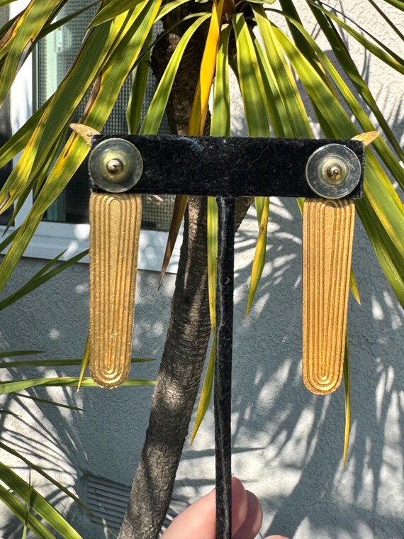 Vintage Wendy Renshaw British Museum Red Enamel Owl Earrings – WR BMP Signed View 4
