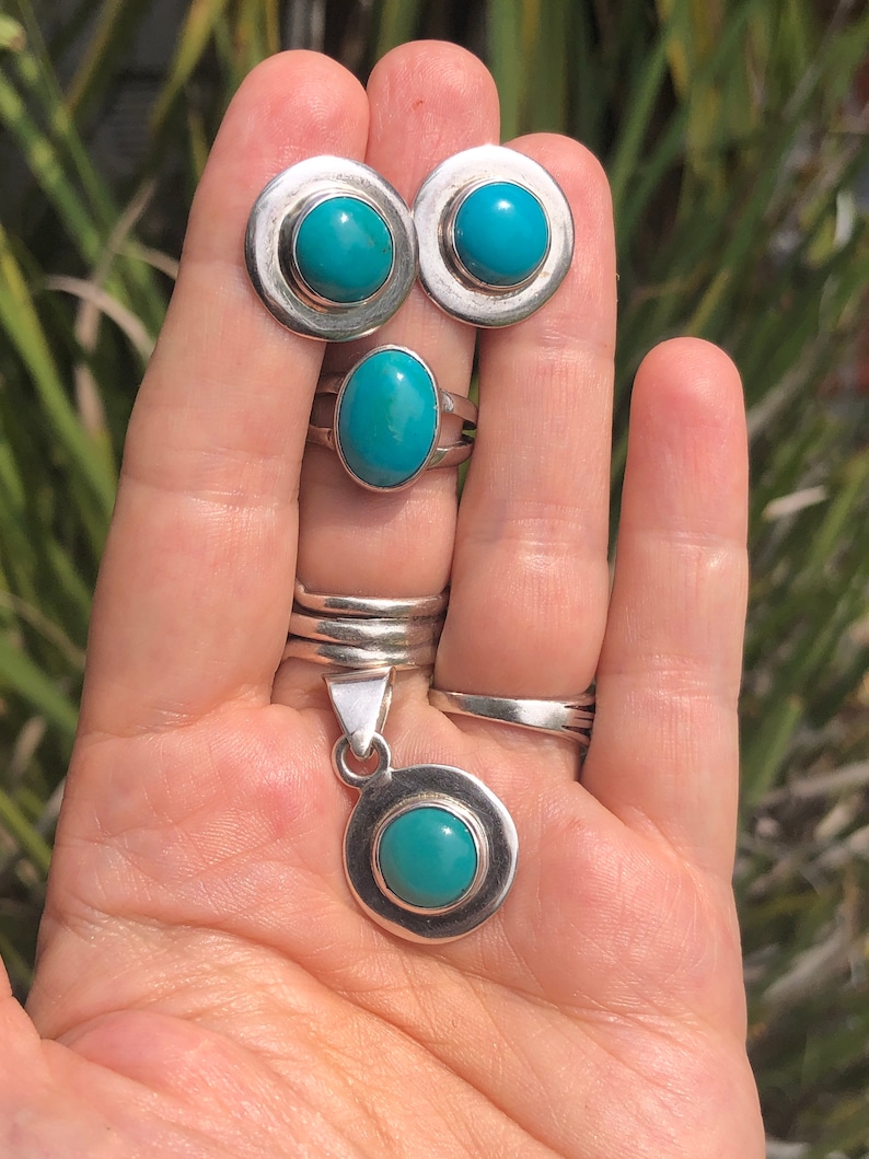 Beautiful vintage blue turquoise gemstone set of pendant for a necklace earrings and ring sterling silver 925 Size 6.75