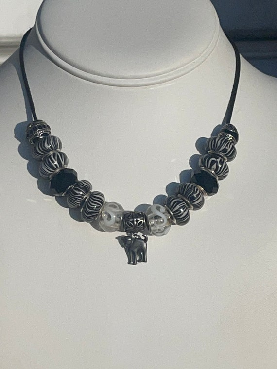 Design Spoo | Gatto Nero 3D Su Cuore Rosa Scintillante Di Zirconi | Perline Pendenti In Argento 925 - Foto 5