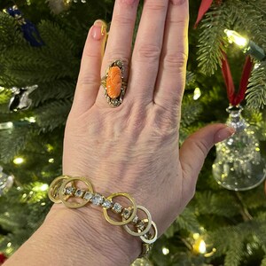 Anillo antiguo victoriano con camafeo de coral tallado - Diamantes auténticos talla rosa - Oro amarillo macizo de 10 quilates, talla 5 imagen 2