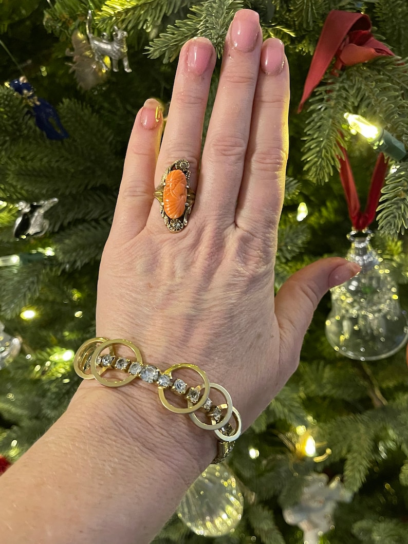 Anillo antiguo victoriano con camafeo de coral tallado - Diamantes auténticos talla rosa - Oro amarillo macizo de 10 quilates, talla 5 imagen 2