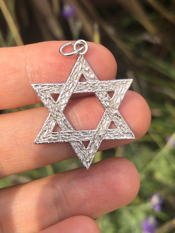 Antique jewish jewelry store