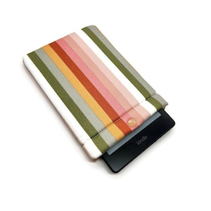 Kindle Paperwhite Sleeve, Kindle Case, kindle Pouch, Kindle Protector, Ereader Sleeve, Mass Market, Book Sleeve -Earth Color Stripes-