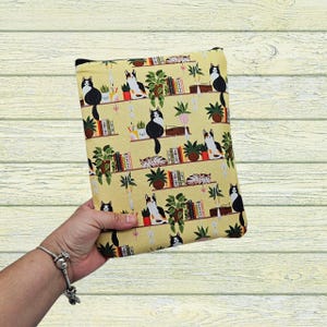Book Sleeve, Book Cover, Book Pouch, ZipperedBookSleeve, Book Lover, Kindle Sleeve, Bookish -Cats on the Shelf-