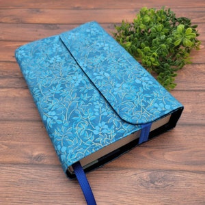 Wrap-Around Book Cover, Book Sleeve, Book pouch, Padded Book Cover, Fabric Book Cover, Bible Cover, Planner Cover -Royal & Gold Leaves-