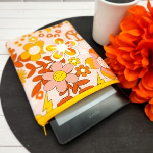 Kindle Paperwhite Sleeve, Kindle Case, Oasis Sleeve, Zippered Kindle Pouch, Tablet, Ereader Sleeve, Book Sleeve -Flower Power-