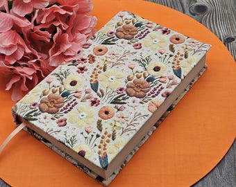 STRETCH Buchumschlag, Buchschutz, Stoff Buchumschlag, Bibelumschlag, Zeitschriftenumschlag, Planerumschlag -Pfirsich & Gelb Blumen Faux Stickerei-